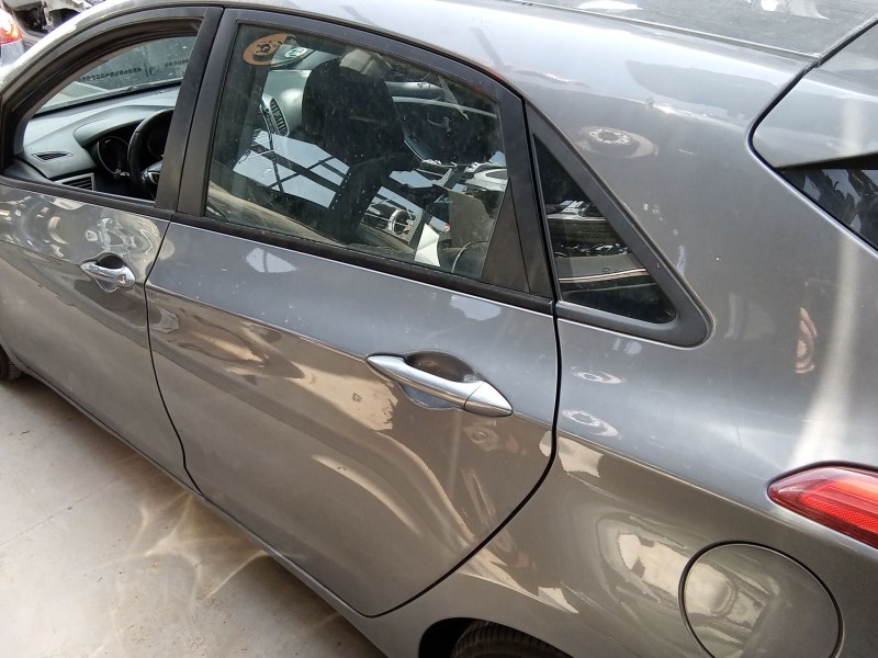Recambio de puerta trasera izquierda para hyundai i30 (gd) 1.4 crdi referencia OEM IAM 77003A5010  