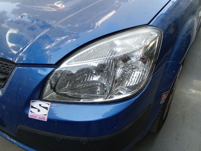 Recambio de faro izquierdo para kia rio ii (jb) 1.5 crdi referencia OEM IAM 921011G020  