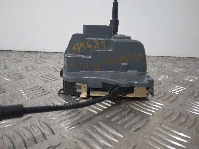 Recambio de cerradura puerta trasera derecha para nissan primera berlina (p12) acenta referencia OEM IAM 250171ADD120  6 PIN