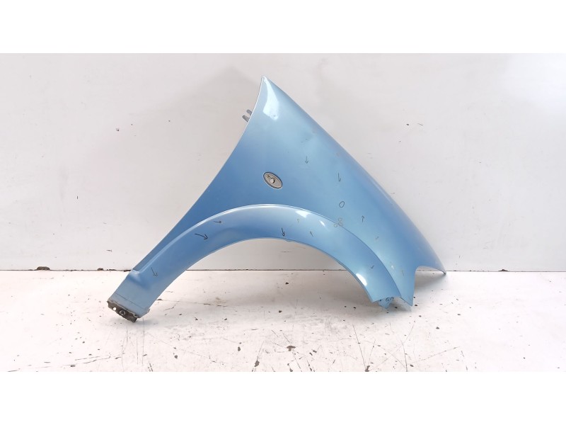 Recambio de aleta delantera derecha para citroën c3 i (fc_, fn_) 1.4 i referencia OEM IAM 7841P4  