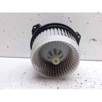 Recambio de motor calefaccion para toyota yaris hybrid active referencia OEM IAM 871030D220  