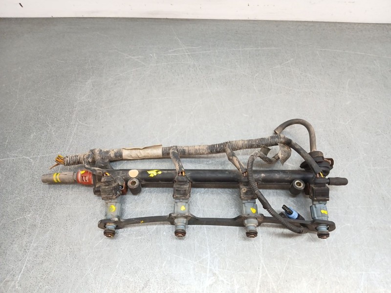 Recambio de rampa inyectora para land rover freelander i (l314) 1.8 16v 4x4 referencia OEM IAM MJN100570  