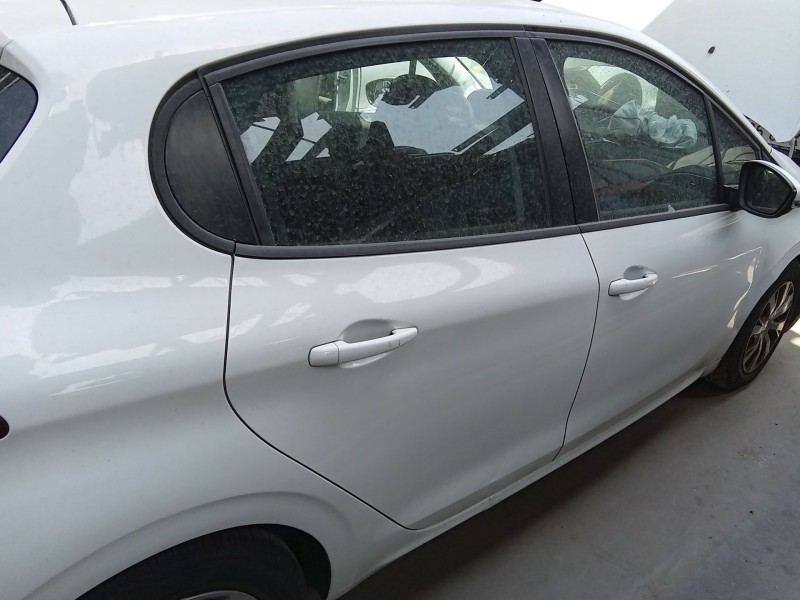 Recambio de puerta trasera derecha para peugeot 208 i (ca_, cc_) 1.2 puretech 82 referencia OEM IAM 9671907480  