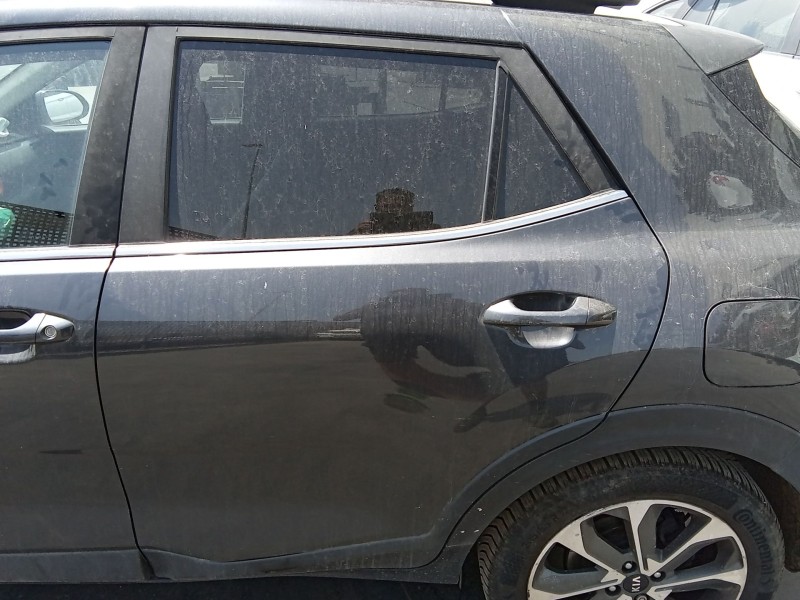 Recambio de puerta trasera izquierda para kia stonic (yb) 1.4 cvvt referencia OEM IAM 77003H8401  