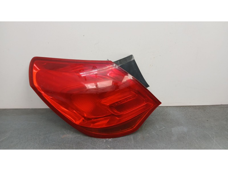 Recambio de piloto trasero izquierdo para opel astra j (p10) 2.0 cdti (68) referencia OEM IAM 084421971l  1 serie