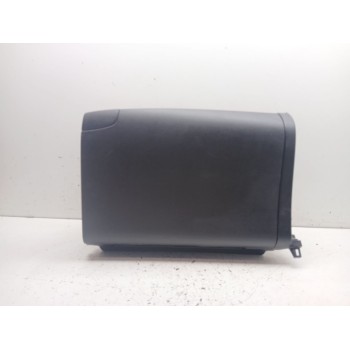 Recambio de guantera para kia carens ( ) drive referencia OEM IAM 84760a4000  