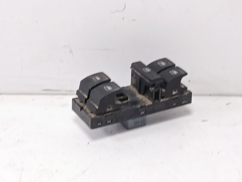 Recambio de mando elevalunas delantero izquierdo para volkswagen polo (6c1) advance bluemotion referencia OEM IAM 6c0959857 DE 4