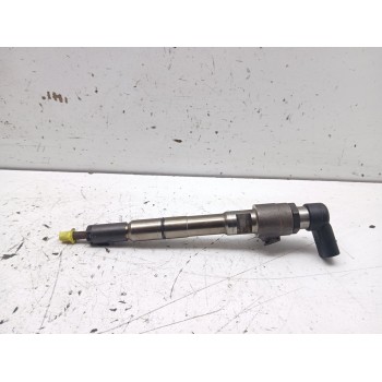 Recambio de inyector para volkswagen passat lim. (362) advance bluemotion referencia OEM IAM 03L130277B  