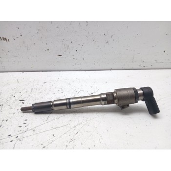 Recambio de inyector para volkswagen passat lim. (362) advance bluemotion referencia OEM IAM 03L130277B  