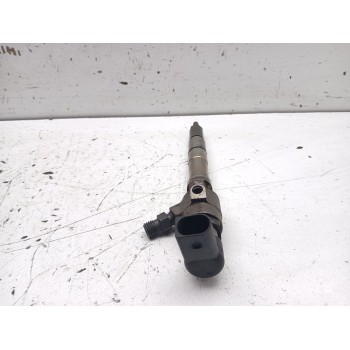 Recambio de inyector para volkswagen passat lim. (362) advance bluemotion referencia OEM IAM 03L130277B  