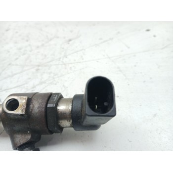 Recambio de inyector para volkswagen passat lim. (362) advance bluemotion referencia OEM IAM 03L130277B  