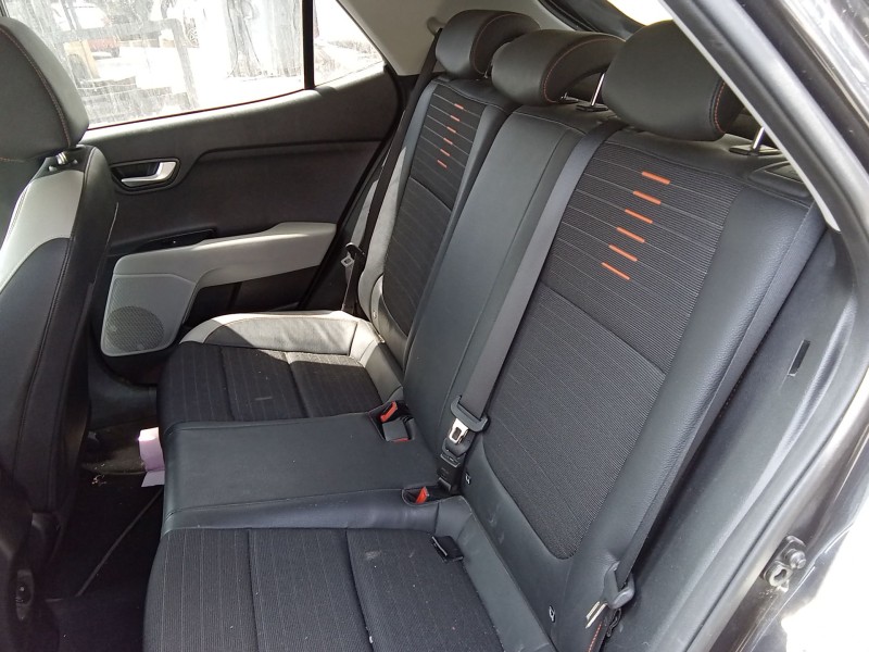 Recambio de asientos traseros para kia stonic (yb) 1.4 cvvt referencia OEM IAM   