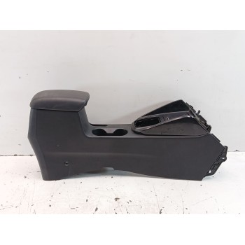 Recambio de apoyabrazos central para kia carens ( ) drive referencia OEM IAM 84610a4001  