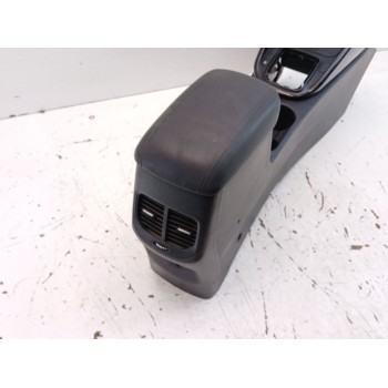 Recambio de apoyabrazos central para kia carens ( ) drive referencia OEM IAM 84610a4001  