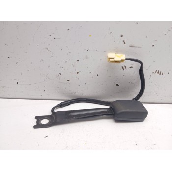 Recambio de pretensor airbag derecho para toyota yaris (ksp9/scp9/nlp9) 1.3 cat referencia OEM IAM 305532510  