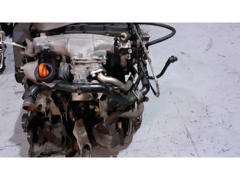 Recambio de motor casco para audi a4 avant (8e) 2.0 tdi referencia OEM IAM BLB  