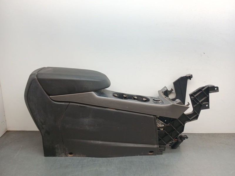 Recambio de apoyabrazos central para ford kuga (cbs) titanium referencia OEM IAM cv6t15k857  