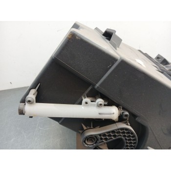 Recambio de guantera para ford kuga (cbs) titanium referencia OEM IAM am51r06044  
