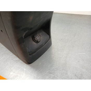 Recambio de apoyabrazos central para kia sportage basic 2wd referencia OEM IAM 84611f1200wk  