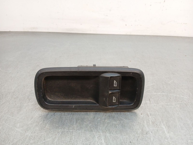 Recambio de mando elevalunas delantero izquierdo para ford fiesta (cb1) trend referencia OEM IAM 8a6t14a132ac  