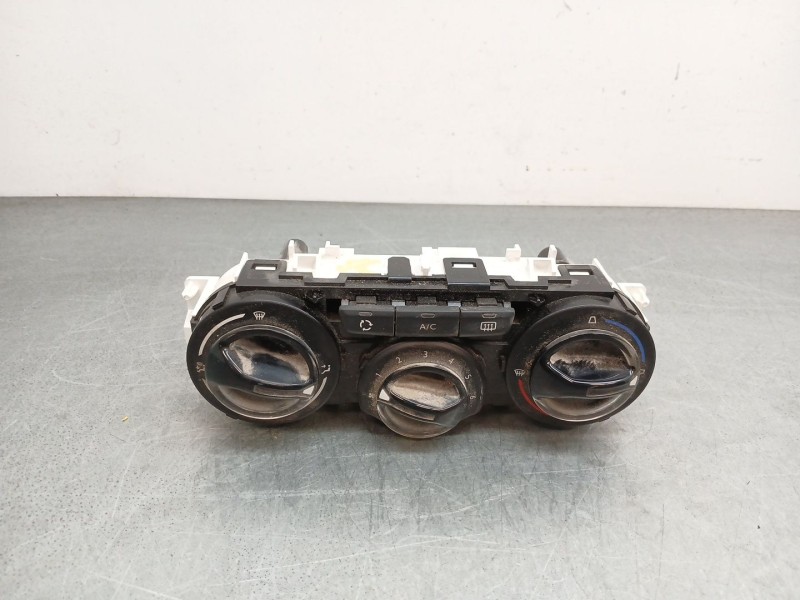 Recambio de mando calefaccion / aire acondicionado para peugeot 208 active referencia OEM IAM e1063071  