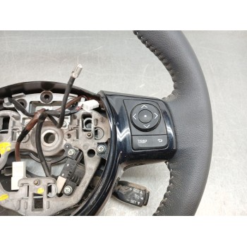 Recambio de volante para toyota yaris hybrid active referencia OEM IAM 310374599bmy  