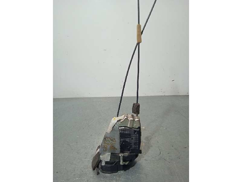 Recambio de cerradura puerta trasera derecha para toyota prius (nhw30) advance referencia OEM IAM SR 4 PINES 