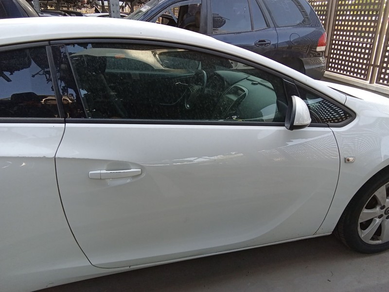 Recambio de puerta delantera derecha para opel astra j gtc 1.4 (08) referencia OEM IAM 13394361  