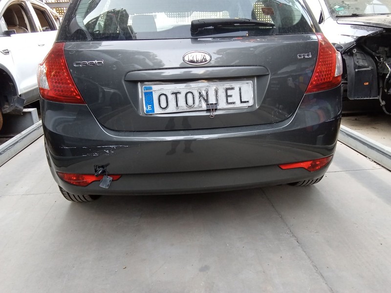 Recambio de paragolpes trasero para kia cee´d hatchback (ed) 1.6 crdi 115 referencia OEM IAM 866111H000  