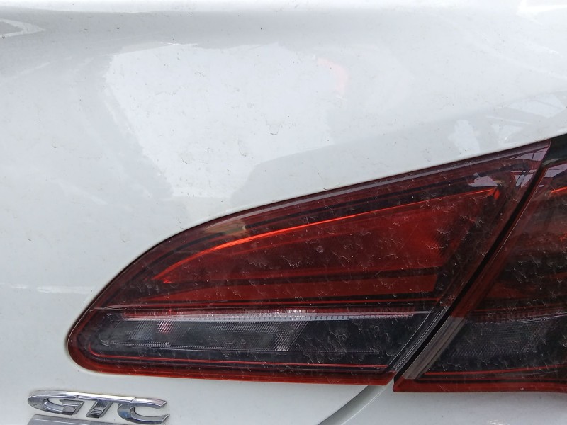 Recambio de piloto trasero derecho interior para opel astra j gtc 1.4 (08) referencia OEM IAM 13400997  