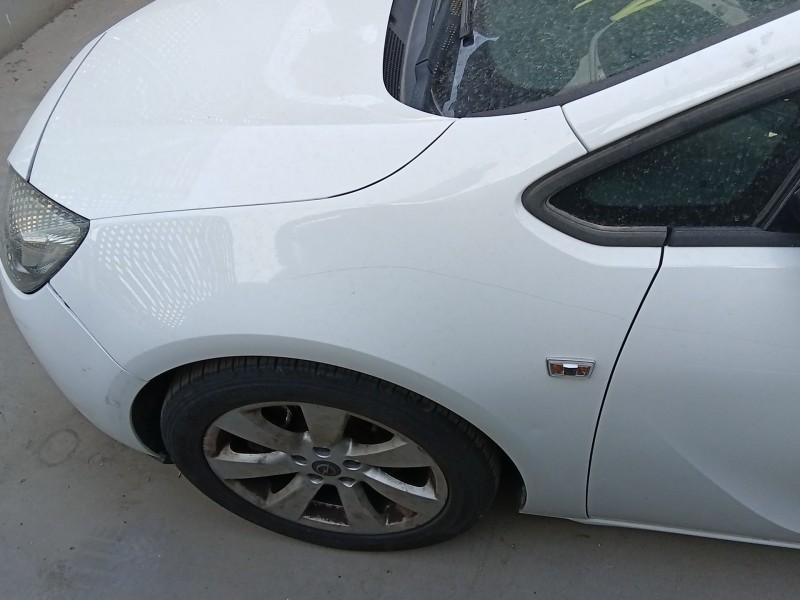 Recambio de aleta delantera izquierda para opel astra j gtc 1.4 (08) referencia OEM IAM 13350342  