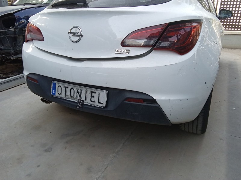 Recambio de paragolpes trasero para opel astra j gtc 1.4 (08) referencia OEM IAM 13352446  
