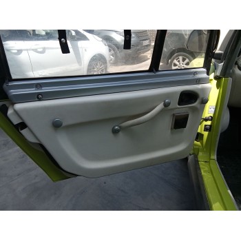 GUARNECIDO PUERTA DELANTERA IZQUIERDA 