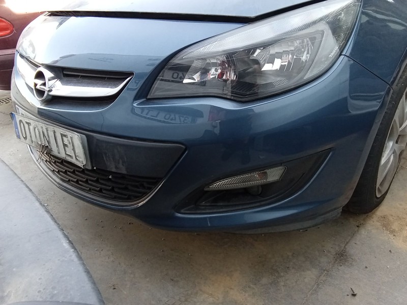 Recambio de paragolpes delantero para opel astra j sports tourer (p10) 1.6 cdti (35) referencia OEM IAM 13348047  