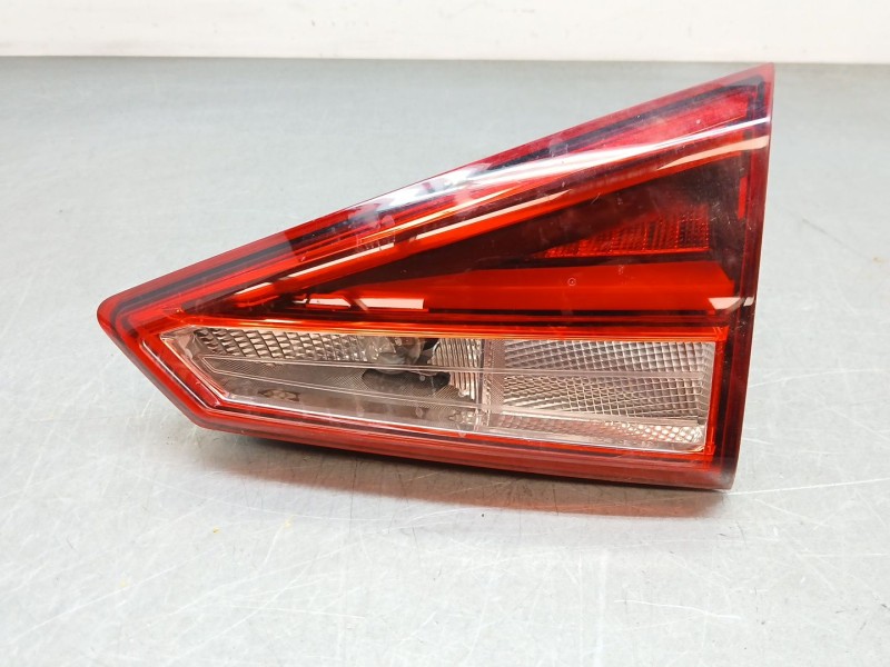 Recambio de piloto trasero derecho interior para seat arona (kj7, kjp) 1.0 tsi referencia OEM IAM 6F9945308D  