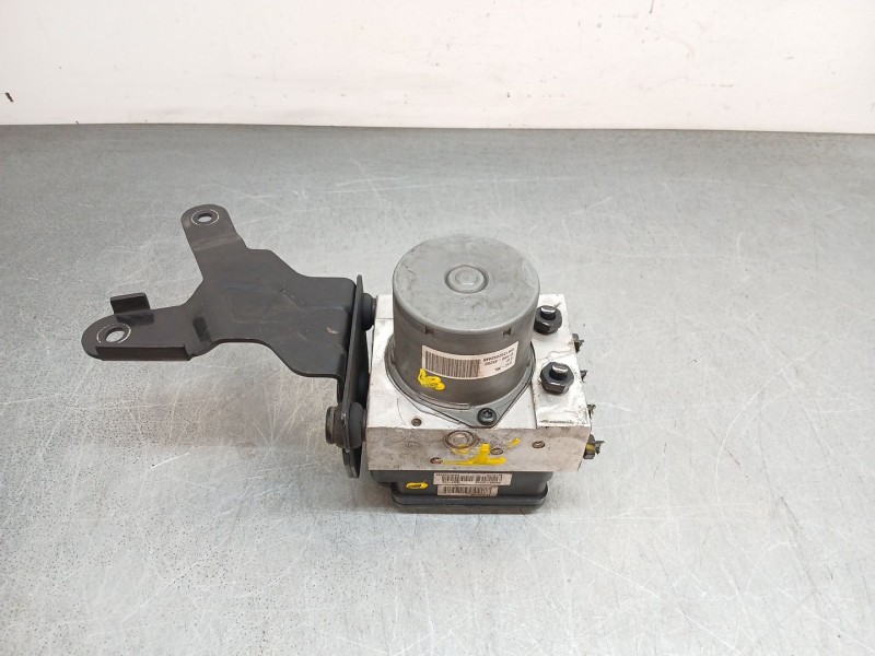 Recambio de abs para hyundai i30 (gd) 1.4 crdi referencia OEM IAM 6158945200  
