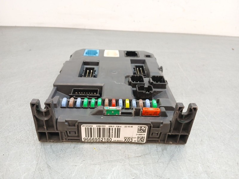 Recambio de centralita bsi para citroën c3 ii (sc_) 1.4 referencia OEM IAM 9666952180  
