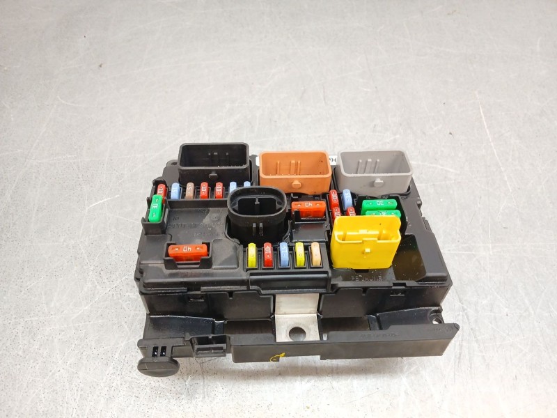 Recambio de centralita bsm para citroën c3 ii (sc_) 1.4 referencia OEM IAM 9667199680  