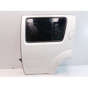 PUERTA TRASERA IZQUIERDA 82101EB330 
