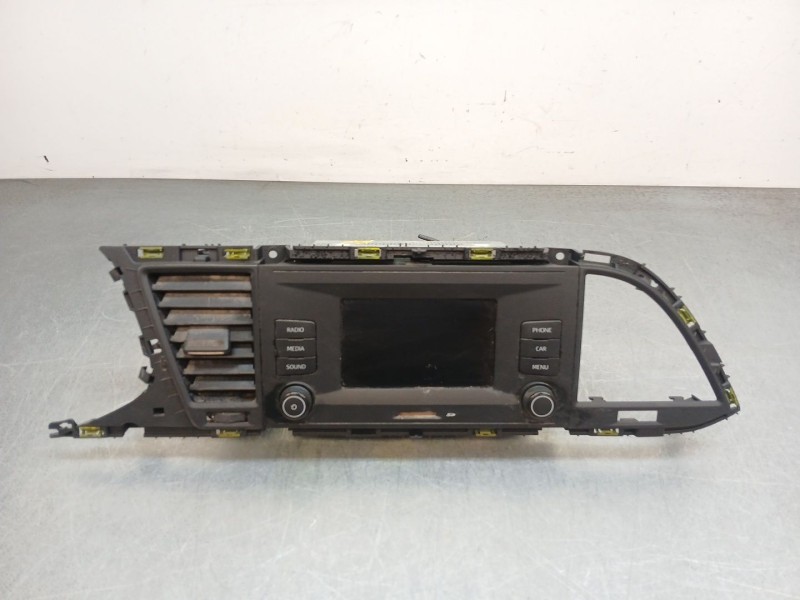 Recambio de sistema audio / radio cd para seat leon (5f1) reference ecomotive referencia OEM IAM 5f0035888b  