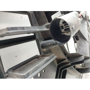 Recambio de electroventilador para jaguar f-pace (x761) 3.0 sdv6 awd referencia OEM IAM HK83bc607ce 500072811 8240746