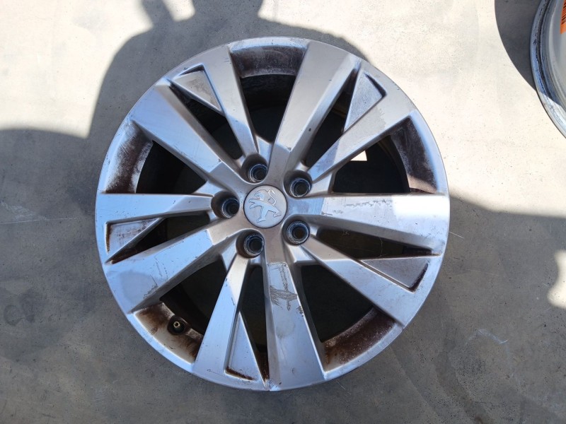 Recambio de llanta para peugeot 3008 i monospace (0u_) 1.2 referencia OEM IAM 9809687177 X1 17 PULGADAS