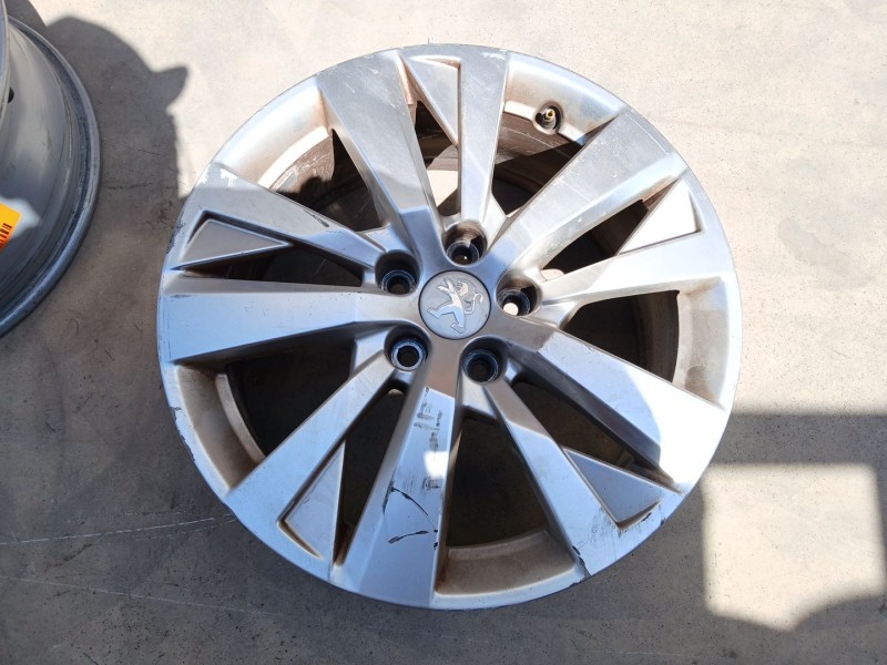 Recambio de llanta para peugeot 3008 i monospace (0u_) 1.2 referencia OEM IAM 9809687177 X1 17 PULGADAS