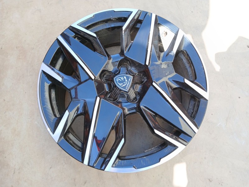 Recambio de llanta para peugeot 3008 iii hybrid motor hn09 referencia OEM IAM 9842668981 X1 19 PULGADAS