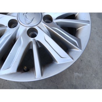 Recambio de llanta para ssangyong rodius ii 2.0 xdi referencia OEM IAM 4173021500 X1 16 PULGADAS
