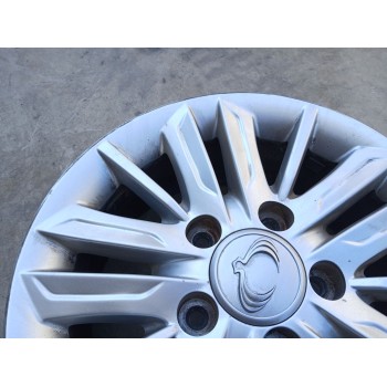 Recambio de llanta para ssangyong rodius ii 2.0 xdi referencia OEM IAM 4173021500 X1 16 PULGADAS