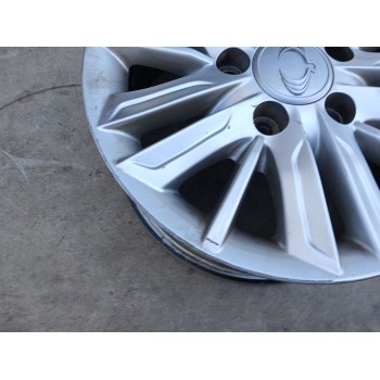 Recambio de llanta para ssangyong rodius ii 2.0 xdi referencia OEM IAM 4173021500 X1 16 PULGADAS