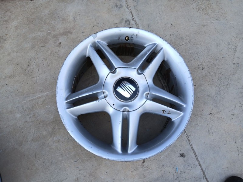 Recambio de llanta para seat ibiza iii (6l1) 1.9 tdi referencia OEM IAM 1M0601025J X1 17 PULGADAS