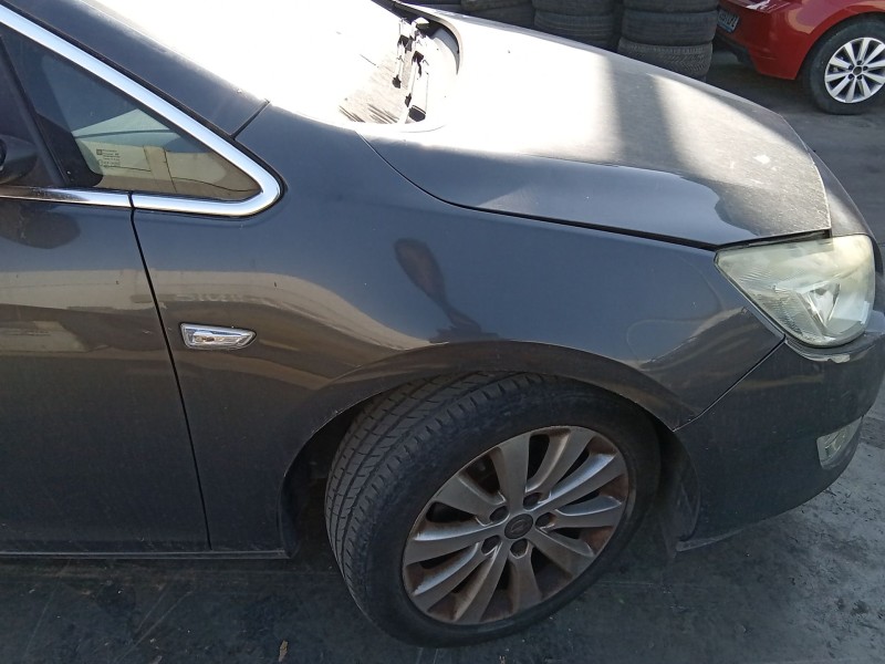 Recambio de aleta delantera derecha para opel astra j (p10) 1.7 cdti (68) referencia OEM IAM 13390003  