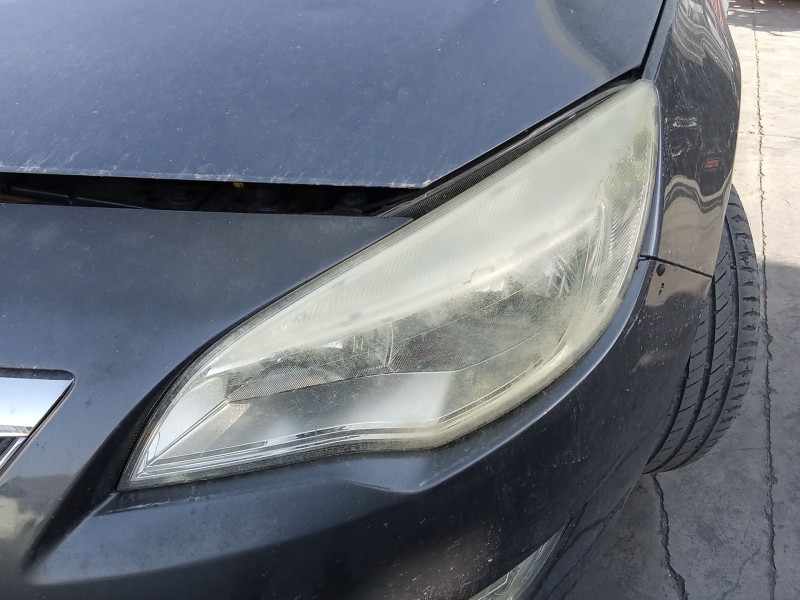 Recambio de faro izquierdo para opel astra j (p10) 1.7 cdti (68) referencia OEM IAM 13253646 VERE0593 